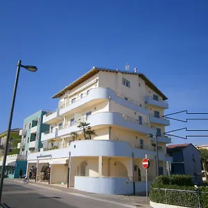 Diana Frontemare - Agenzia Cocal Apartment